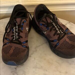 Altra Brown Mesh Lace-Up Running Shoes with Blue Accents